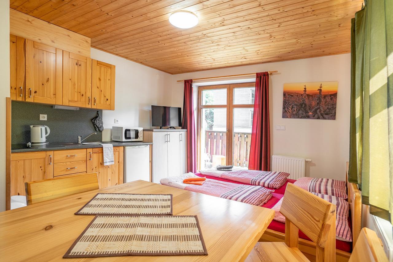 S4 Resort Kouty Loučná nad Desnou Esterno foto